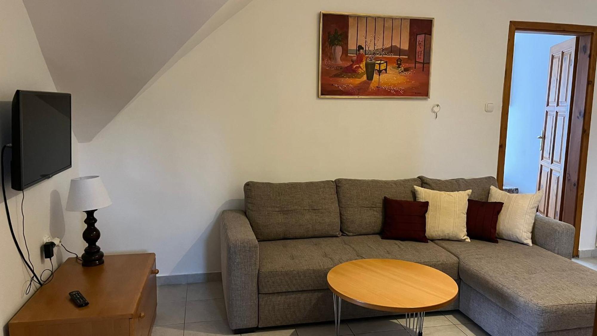 Boezsi Apartman シャールヴァール エクステリア 写真